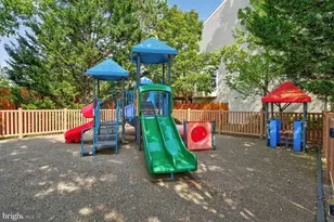 3841 Watkins Mill Dr, Alexandria, VA 22304 - Photo 38