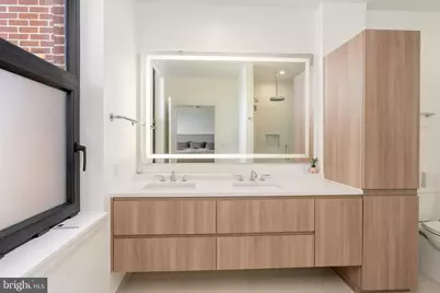 737 Swann Avenue #402, Alexandria, VA 22301 - Photo 12