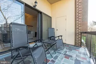 130 Roberts Ln, Alexandria, VA 22314 - Photo 14
