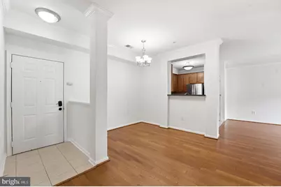 4854 Eisenhower Avenue #351, Alexandria, VA 22304 - Photo 2