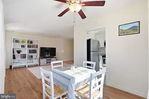 3233 Martha Custis Dr, Alexandria, VA 22302 - Photo 12