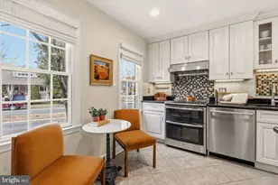 2305 Commonwealth Ave, Alexandria, VA 22301 - Photo 2