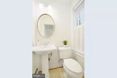 625 S Saint Asaph Street, Alexandria, VA 22314 - Photo 18