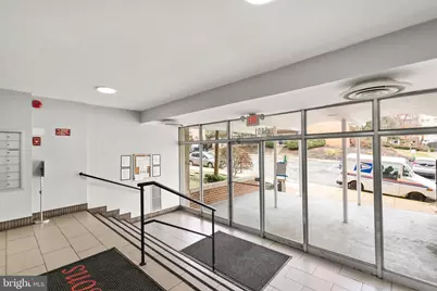 5801 Quantrell Avenue #502, Alexandria, VA 22312 - Photo 4