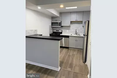 30 Canterbury Square #101, Alexandria, VA 22304 - Photo 6
