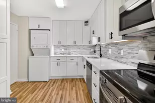 205 Yoakum Pkwy, Alexandria, VA 22304 - Photo 6