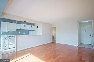 2500 N Van Dorn St, Alexandria, VA 22302 - Photo 4