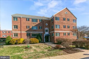 820 Washington Street S, Alexandria, VA 22314 - Photo 1