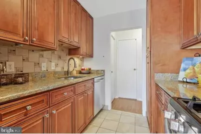 301 N Beauregard Street #202, Alexandria, VA 22312 - Photo 6