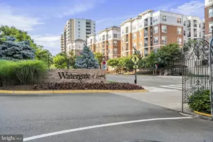 203 Yoakum Pkwy, Alexandria, VA 22304 - Photo 52