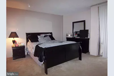 5300 Holmes Run Parkway #617, Alexandria, VA 22304 - Photo 8