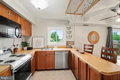 3342 S 28th Street #403, Alexandria, VA 22302 - Photo 10