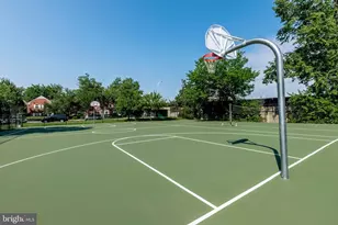 1225 Martha Custis Dr, Alexandria, VA 22302 - Photo 32