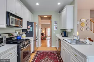 4613 Lambert Pl, Alexandria, VA 22311 - Photo 10