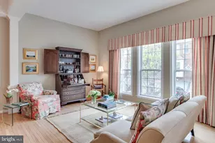 4613 Lambert Pl, Alexandria, VA 22311 - Photo 4