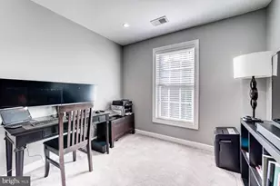 947 Harrison Cir, Alexandria, VA 22304 - Photo 42