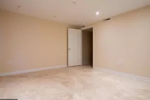 [Address not provided], Alexandria, VA 22314 - Photo 6