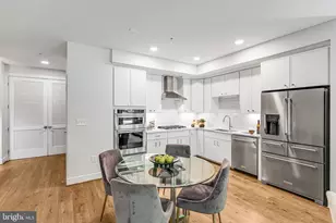 625 Slaters Ln, Alexandria, VA 22314 - Photo 10