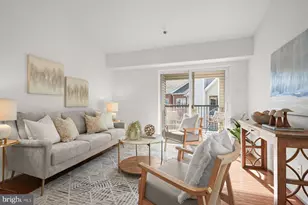 3307 Wyndham Cir, Alexandria, VA 22302 - Photo 4