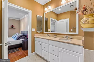 703 Rose Square, Alexandria, VA 22314 - Photo 34