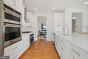 2412 Gretter Pl, Alexandria, VA 22311 - Photo 10