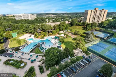 307 Yoakum Parkway #1715, Alexandria, VA 22304 - Photo 4