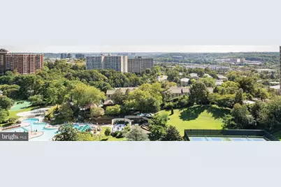 307 Yoakum Parkway #706, Alexandria, VA 22304 - Photo 2