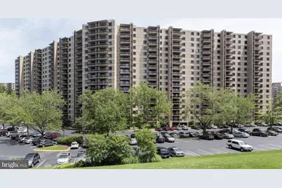 307 Yoakum Parkway #706, Alexandria, VA 22304 - Photo 4