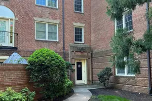 1109 N Pitt St, Alexandria, VA 22314 - Photo 1