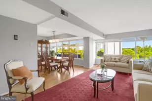 5340 Holmes Run Pkwy, Alexandria, VA 22304 - Photo 4