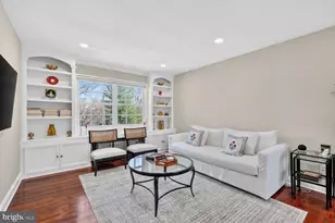 1718 W Abingdon Dr, Alexandria, VA 22314 - Photo 1