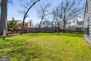 3003 Farm Rd, Alexandria, VA 22302 - Photo 8