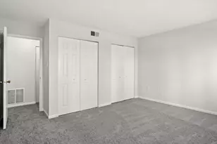 33 Canterbury Square, Alexandria, VA 22304 - Photo 16