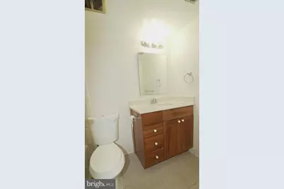 525 N Armistead Street N #302, Alexandria, VA 22312 - Photo 16