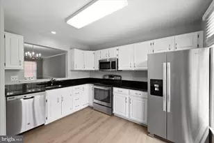 299 S Pickett St, Alexandria, VA 22304 - Photo 4