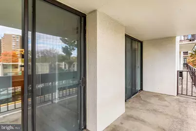 5300 Holmes Run Parkway #212, Alexandria, VA 22304 - Photo 16