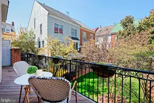 705 Kahn Pl, Alexandria, VA 22314 - Photo 18