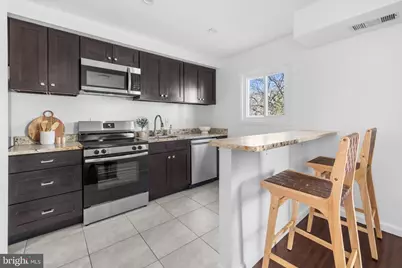 3330 S 28th Street #403, Alexandria, VA 22302 - Photo 2