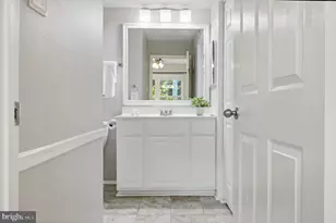3313 Wyndham Cir, Alexandria, VA 22302 - Photo 18