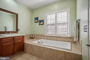 1874 Carpenter Rd, Alexandria, VA 22314 - Photo 26