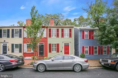 319 N Saint Asaph Street N, Alexandria, VA 22314 - Photo 2