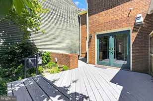 122 N West St, Alexandria, VA 22314 - Photo 40