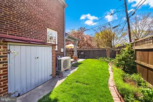 700 Chetworth Pl, Alexandria, VA 22314 - Photo 44