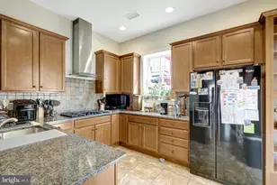 713 E Custis Ave, Alexandria, VA 22301 - Photo 10