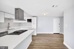 4600 Duke St, Alexandria, VA 22304 - Photo 8