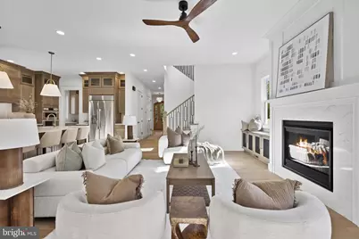 14 E Monroe Avenue, Alexandria, VA 22301 - Photo 16