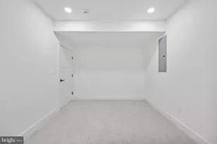 14 E Monroe Ave, Alexandria, VA 22301 - Photo 96