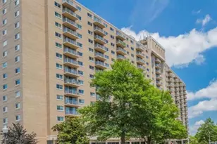 1225 Martha Custis Dr, Alexandria, VA 22302 - Photo 2