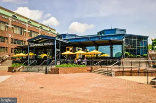 1808 W Abingdon Dr, Alexandria, VA 22314 - Photo 26