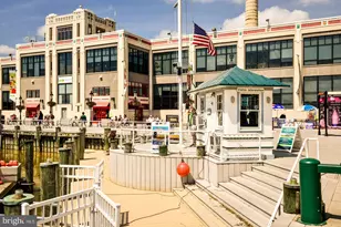 1808 W Abingdon Dr, Alexandria, VA 22314 - Photo 34